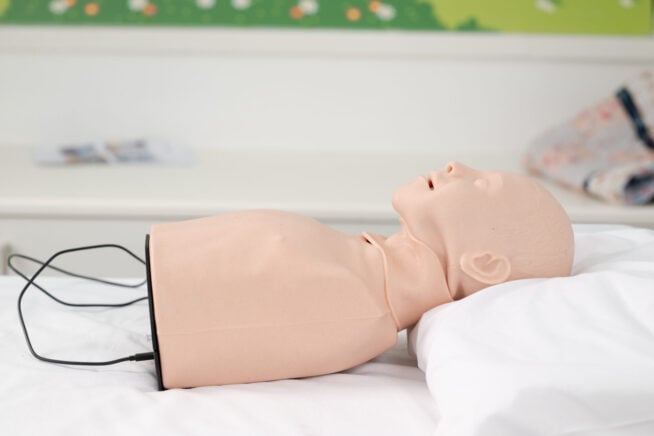 DS2_4321-1 Smart Airway Child in hosptial setting.