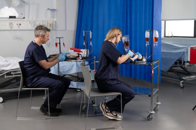 DSC_4645-1 Medical Students learning IV Cannulation.